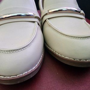 Jones New York Cream Loafers